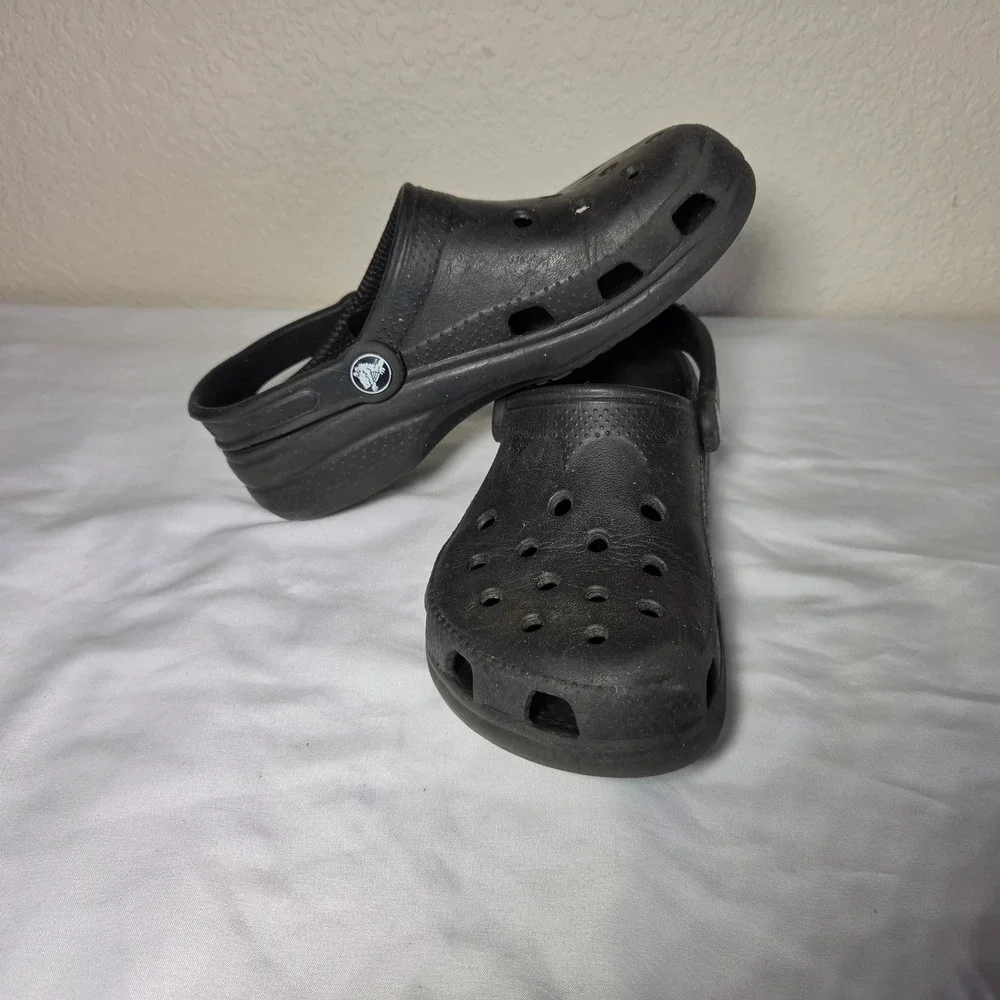 Crocs Classic Clog Black Slip On Sandals Mens 2 Womens 4-5 XS S1620